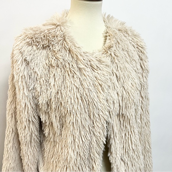 Sanctuary Cream Shaggy Faux Fur Jacket Fluffy Size Small - Picture 2 of 8